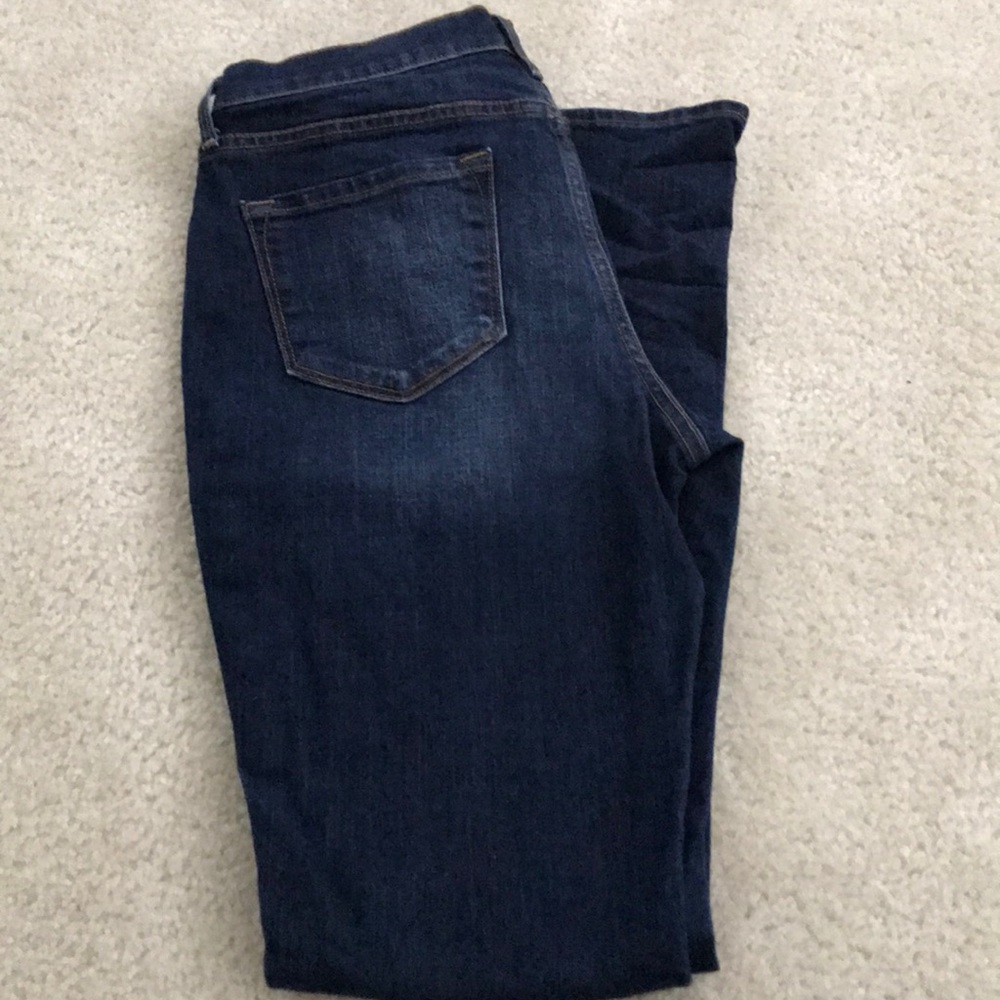 Old navy dark wash curvy fit jeans size 6